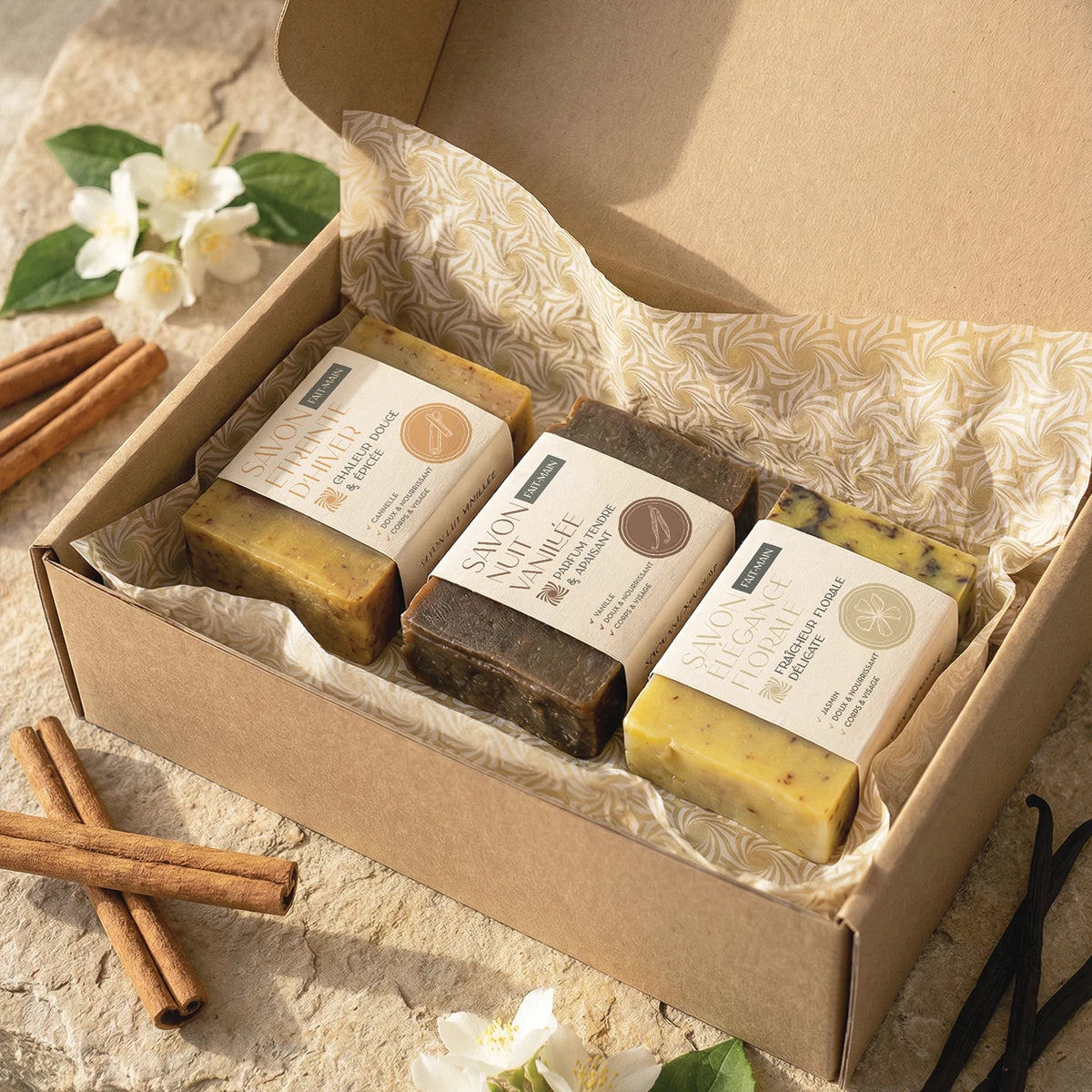 3 savons dans leur coffret en carton 